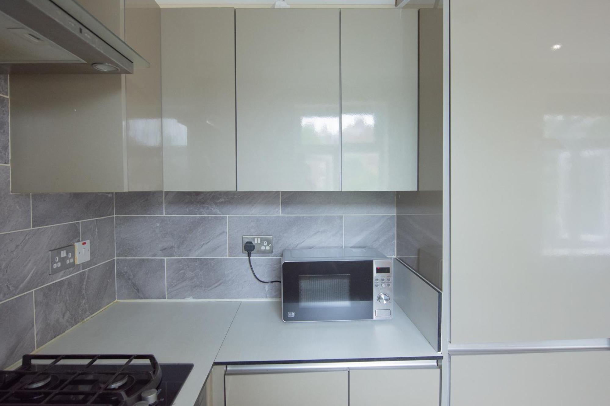 Evergreen Apartments, Flat 3, London