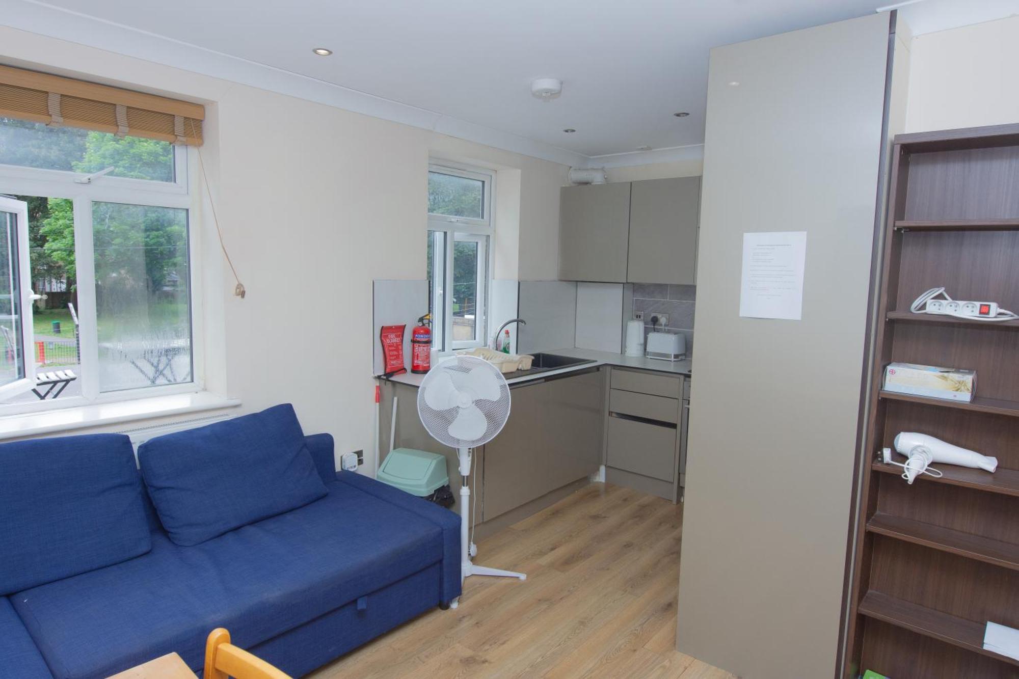 Evergreen Apartments, Flat 3,