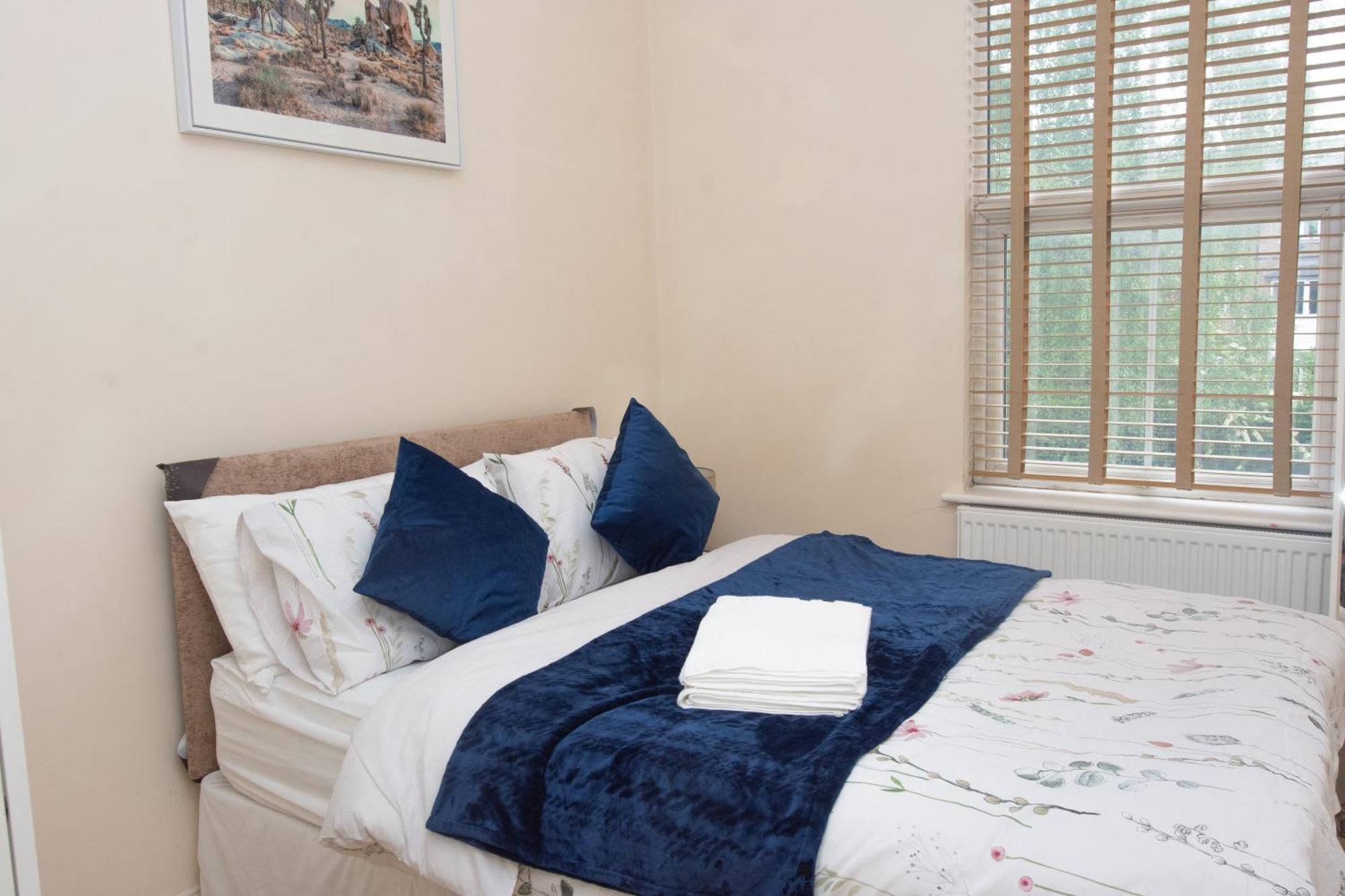 Apartment Evergreen Apartments, Flat 3, London